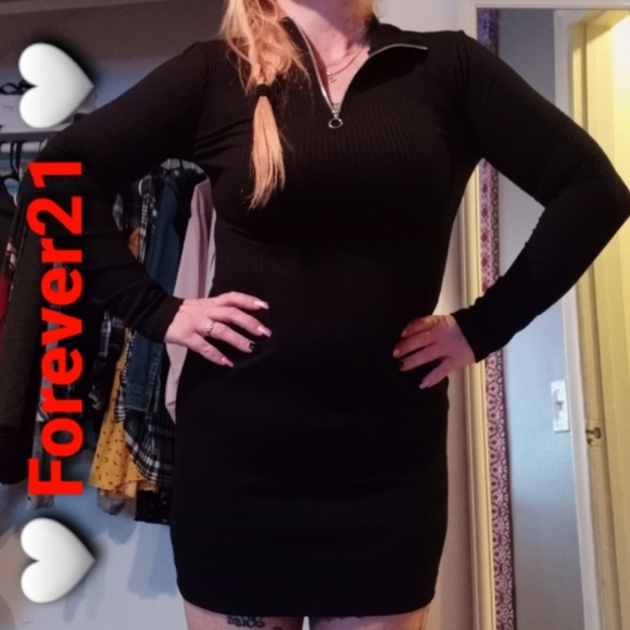 Forever 21 Dresses & Skirts - 🌹🖤 Little Black Dress